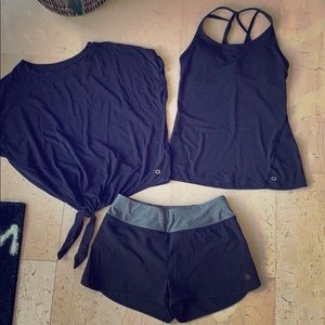Bundle of 3 sport t-shirt, tank and short, size XS